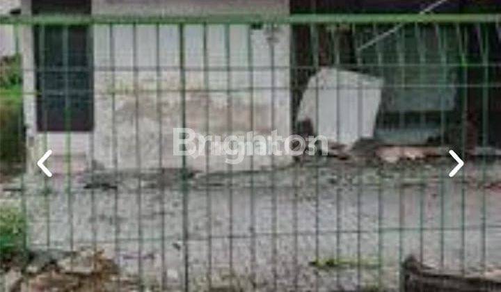 RUMAH HITUNG TANAH STRATEGIS O JALAN MERR DEKAT SOTO BANJAR DAN UPN DI RUNGKUT ASRI 1