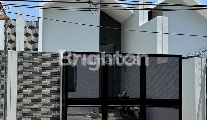 RUMAH MODERN MINIMALIS 1 LT DENGAN ATAP TIMGGI DAN DESIGN FASAD DEPAN ELEGAN NATURAL DEKAT TOLL JUANDA RUNGKUTNINDUSTRI PETRA ACYTIA UINSA UPN DAN POLTEK PELAYARAN 1