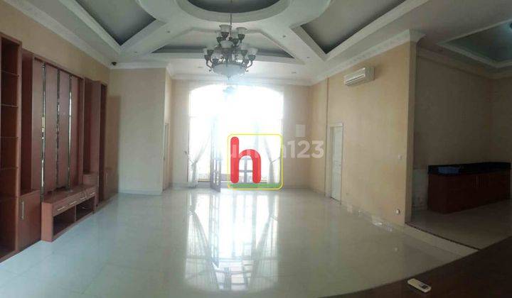 Cendana Golf, Pik. Tahunan, Ada Basement, Semi Furnished 2