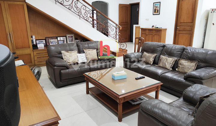 Rumah di Muara Karang, luas dan semi furnished  2