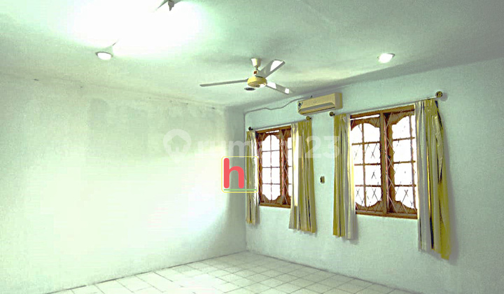 Rumah luas di Muara Karang, 4 Kamar tidur 2