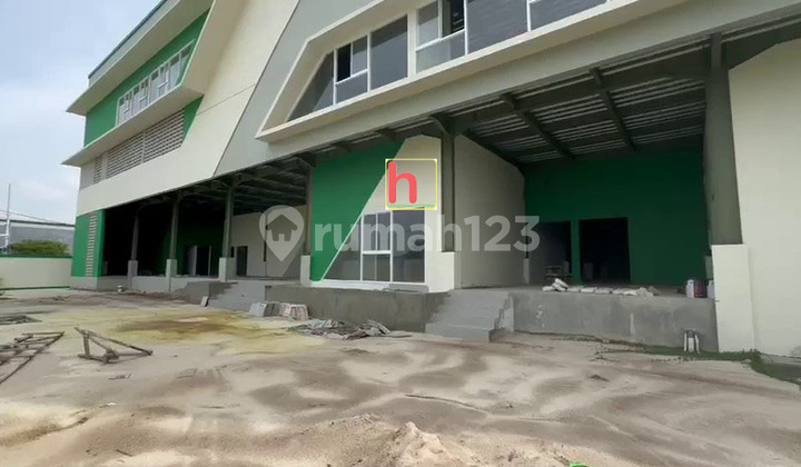 Spacious 3-story warehouse in Laksana Bizzpark, Tangerang