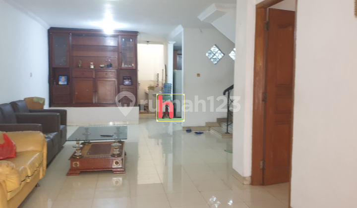 Muara Karang House, well-maintained and neat, 2 floors