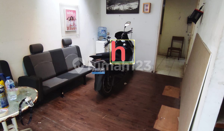 Rumah di Taman Meruya Ilir, Dekat Sekolah Ipeka Rumah di Taman Meruya Ilir, Dekat Sekolah Ipeka