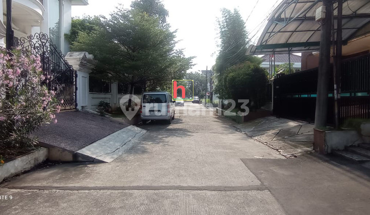 Rumah di Muara Karang, Bangunan 2,5 lantai