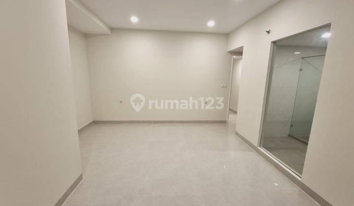 Jual MURAH BISA NEGO 3 BR Apartemen Taman Anggrek Unfurnished 2