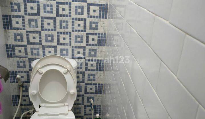 Rumah Second Istimewa di Cibubur Country sertifikat SHM 8