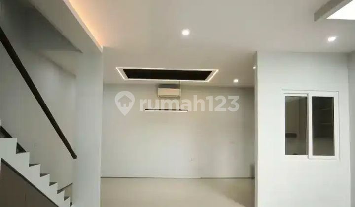 Rumah Mewah Baru 3 Lantai Dengan Lokasi Strategis Di Pademangan Jakarta Utara