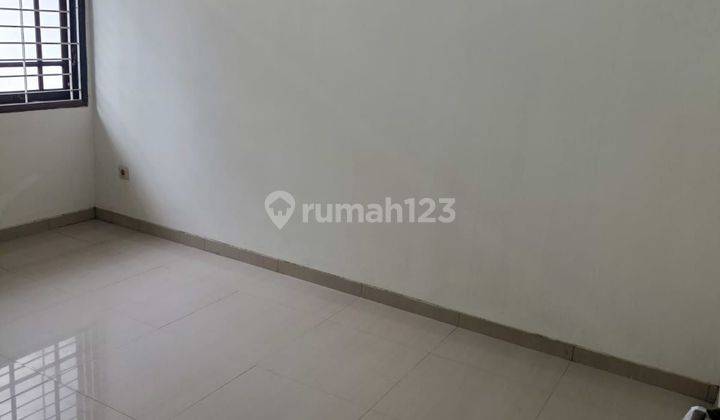 Dijual Termurah rumah 2 lantai Greenville Jakarta Barat 2