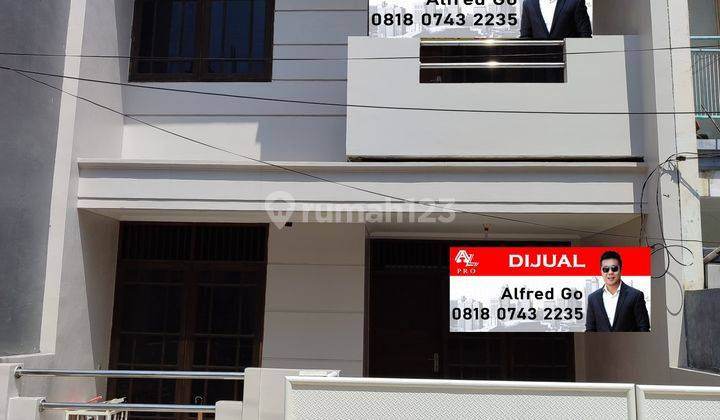 Dijual Termurah rumah 2 lantai Greenville Jakarta Barat 1