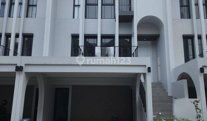 Rumah Siap Huni 3 Lantai Tipe 7 X 12 Cluster Aether Greenwich Park Bsd City 1