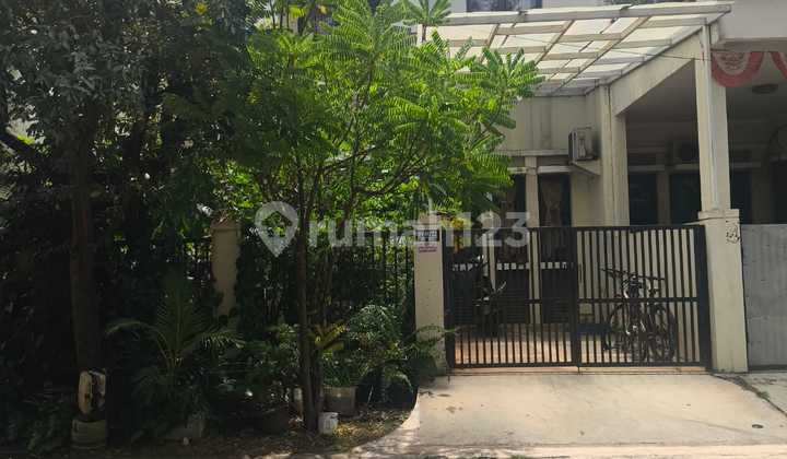 Nice House in Kota Harapan Indah Housing Estate, Aralia Cluster