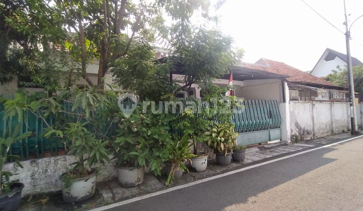 Rumah di Jl Kesehatan VII petojo jakpus SHM hanya dihitung tanah 2