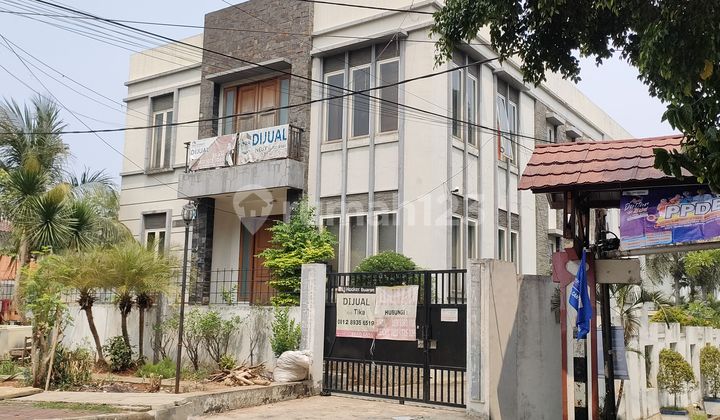 Rare Opportunity: Auction or AJB Available, Office/Commercial Space 775m², Price Reduced from 14M on Outer Ring Road, Duren Sawit, East Jakarta.