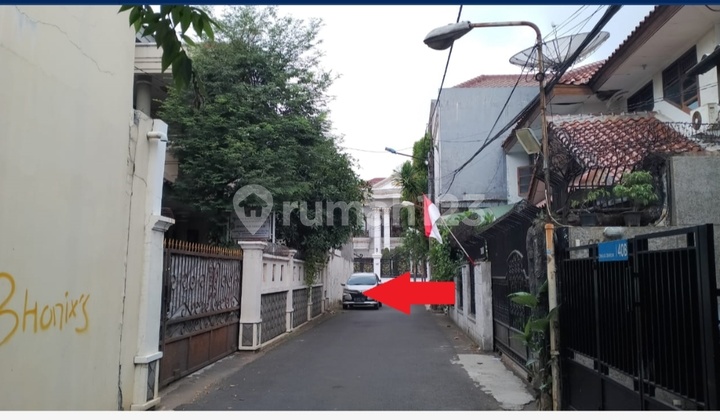 Auction of a 2-Story House in Cipinang Cependak Area, Size 372 Meters 2