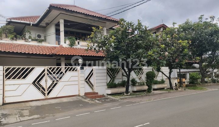 Rumah 2 Lantai di Jl Abadi Raya Duren Sawit Jaktim