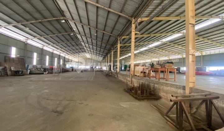 Warehouse for Sale in Good Condition on Jl Gabus Raya, North Tambun, Bekasi Warehouse for Sale in Good Condition on Jl Gabus Raya, North Tambun, Bekasi
