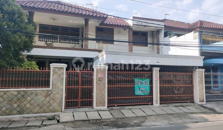 Rumah 2 Lanti di Jl Nusa Indah Raya Kel Malaka Jaya Duren Sawit Jaktim