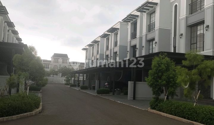 3-Story Hook Type 6 House in Bukit Agung 2