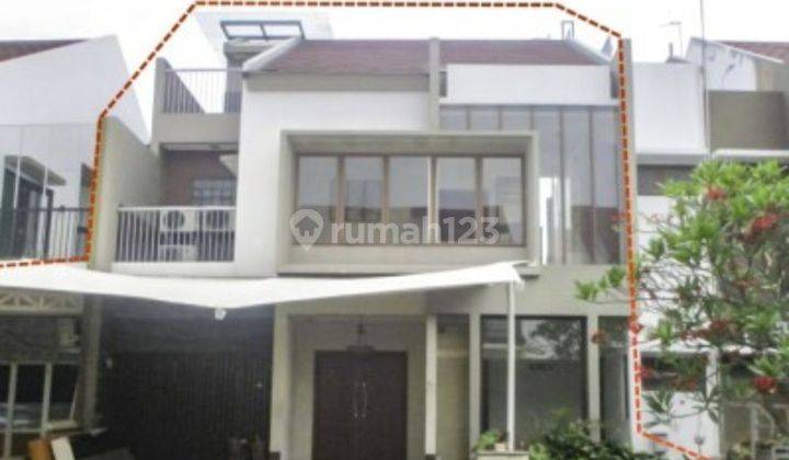 Jual Lelang Rumah Bagus Didalam Perumahan Jakarta Garden City Luas 200meter 1