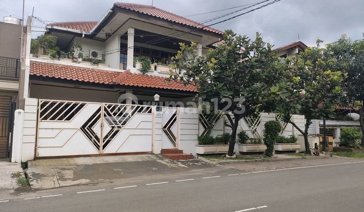Rumah 2 Lantai di Jl Abadi Raya Duren Sawit Jaktim 2