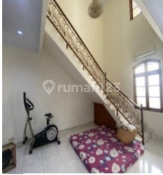 Dijual AJB atau Lelang Rumah 2 Lantai di Komplek Robina Town Jatiwaringin Pondok Gede 2