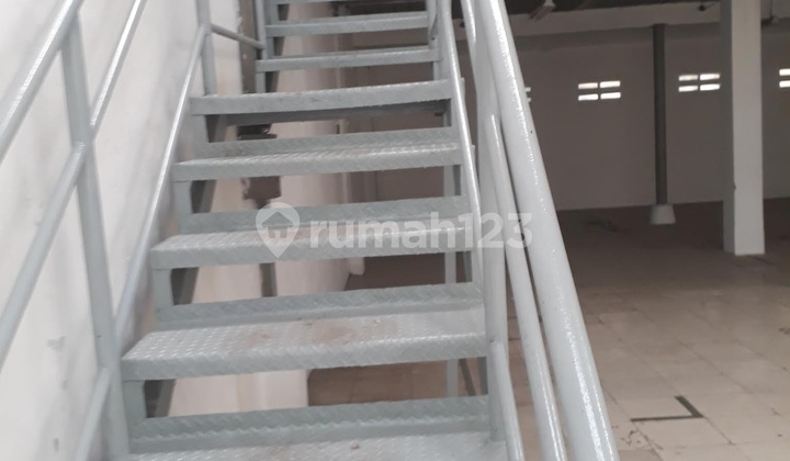 For Sale or Rent Ready-to-Use Warehouse in Jatibening, Bekasi Area, Size 807 Meters. For Sale or Rent Ready-to-Use Warehouse in Jatibening, Bekasi Area, Size 807 Meters.