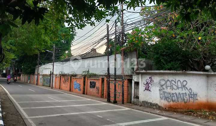 Dijual Rumah Dekat Kemang Dibawah Harga Pasar Ada Kolam Renang Lt 828 Lb 469 2
