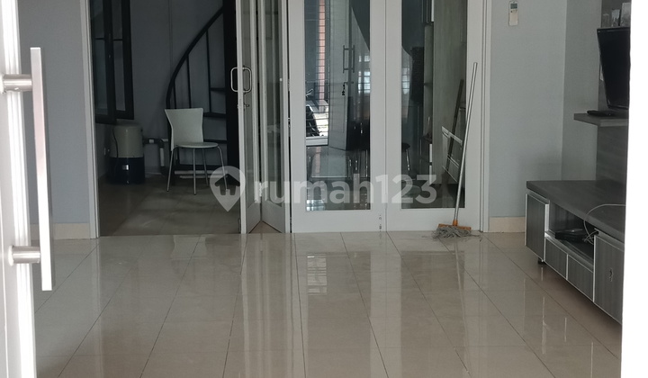 Jual.cepat Rumah Furnish Dekat.stasiun Lrt