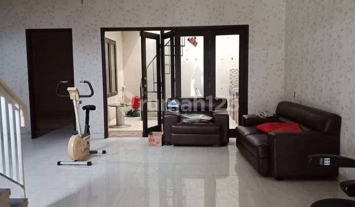 Rumah.2 Lantai, 105 M2, Siap Huni, Dekat Stasiun Lrt Rumah.2 Lantai, 105 M2, Siap Huni, Dekat Stasiun Lrt