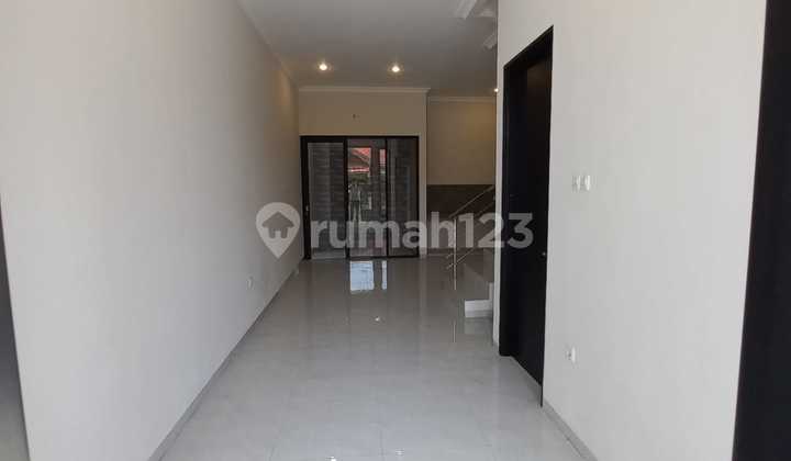 Rumah Baru Gress Modern Minimalis Siap Huni Klampis