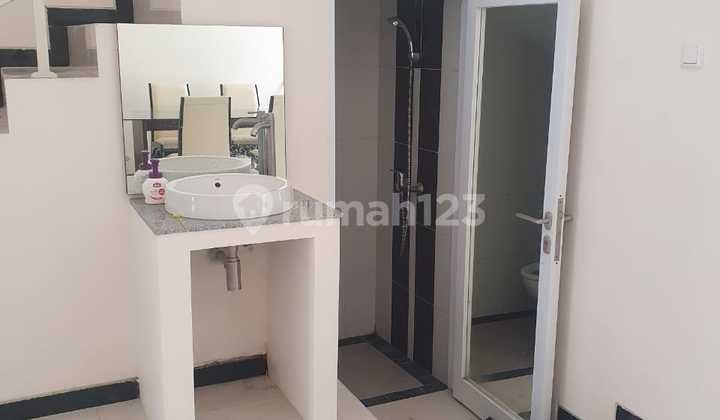 Sukolilo Semi-Furnished House Ready to Occupy 2