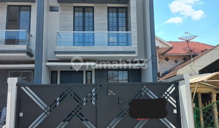 Rumah Baru Gress Modern Minimalis Siap Huni Manyar Kertaadi