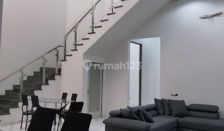 Rumah The Mansion Pakuwon Indah Surabaya Harga murah (dav.ya2833) 1