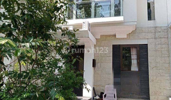 Rumah di Taman Puspa Raya Citraland