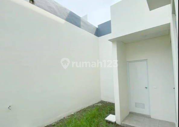 Disewakan Rumah di Greenland Wisteria Posisi Hook Surabaya 5