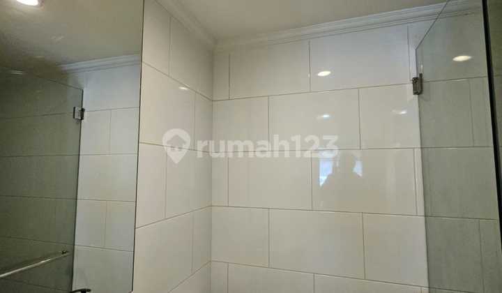 For Sale Waterplace Apartment 3BR City View 2