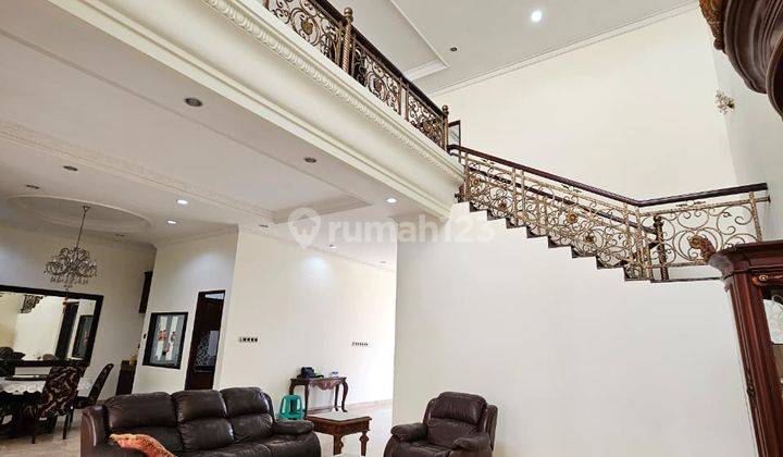 Dijual Rumah Mewah Lantai Full Marmer Semi Furnish Siap Huni di Cluster Sapphire. Wndefgs 1