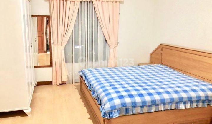 Apartemen redtop 2BR full furnished View Monash di Jakarta Pusat 3