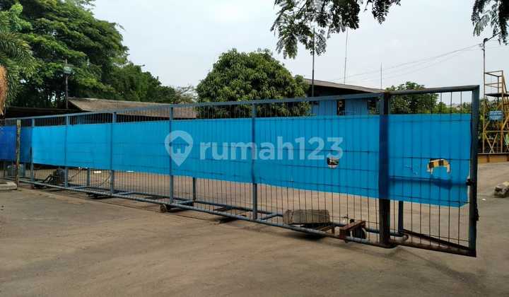 Industri Truk Hittnh 1.5jt di Jalan Raya Lembah, Cikarang Timur 2