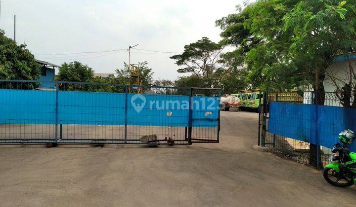 Industri Truk Hittnh 1.5jt di Jalan Raya Lembah, Cikarang Timur 4