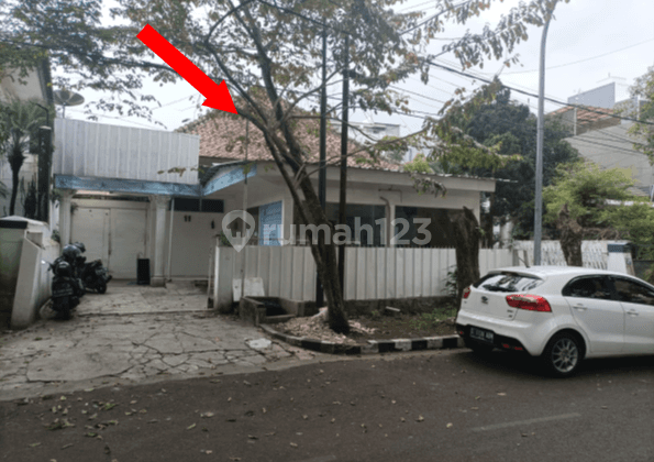 Rumah Tua Harga Bawah Pasar di Jl Pudak, Sumur Bandung, Bandung 1