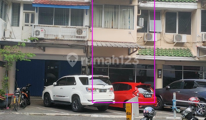 Ruko Murah Bgt 3lt Di Komp Wijaya Grand Center, Pulo, Kebayoran Baru 