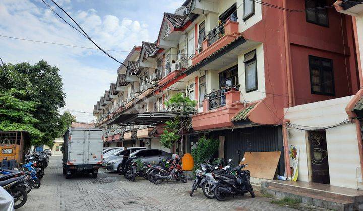 Ruko Murah Bgt 3lt di Komp Green Ville Maisonette, Duri Kepa 2