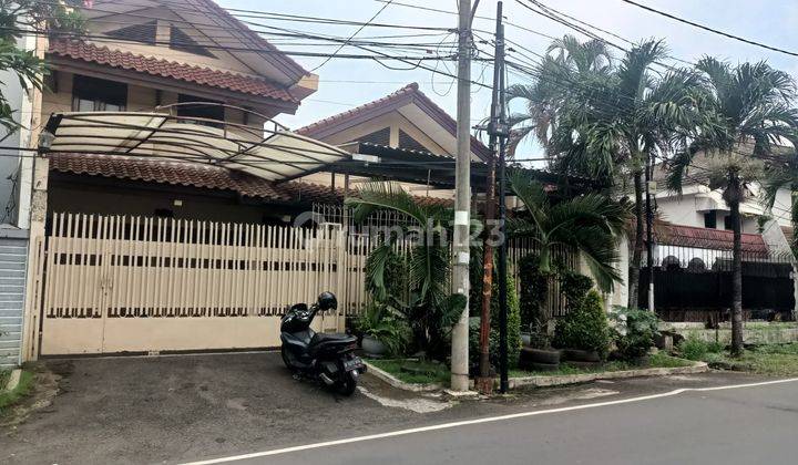 Rumah Bgs Murah 2lt di Jl Gudang Peluru Raya, Kebon Baru, Tebet 2