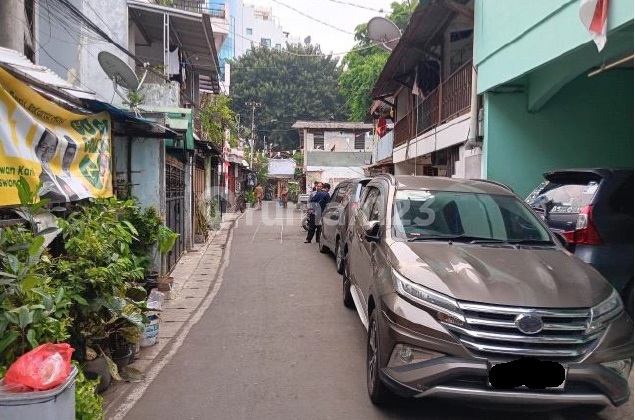 Rumah Murah 2Lt di Jl Cikini Kramat,Pegangsaan,Menteng 2