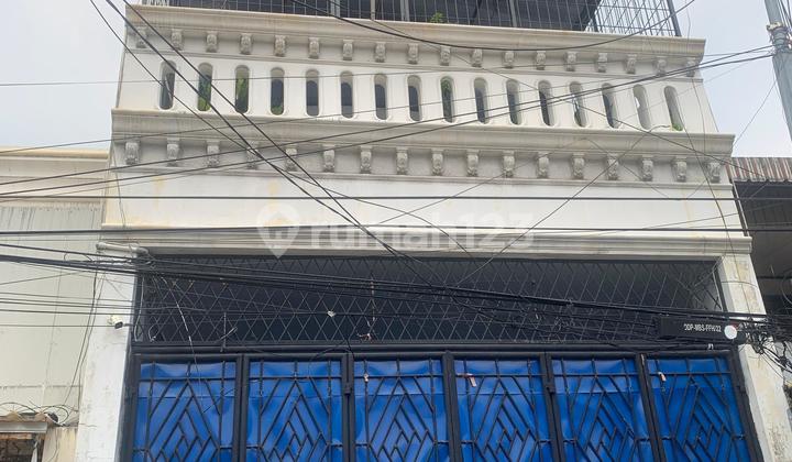 Rumah Murah 3lt di Jl Tambora 3,Tambora,Jakbar 