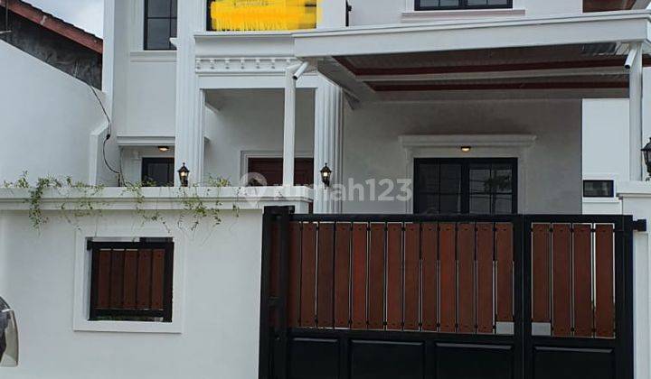 Dijual Rumah Baru Siap Huni Dilengkapi Dengam Kolam Renang Lokasi Pinggir Jalan Utama  1