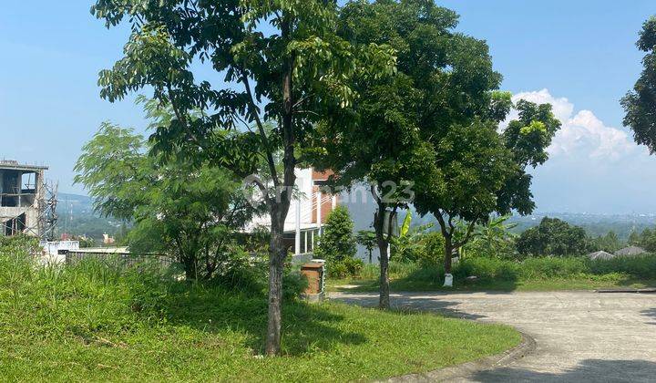 dijual kavling siap bangun lokasi depan dengan view pengunungan  2