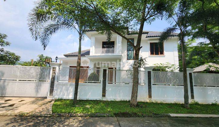 dijual rumah bagus dengan beberapa furnish lokasi depan green area 1